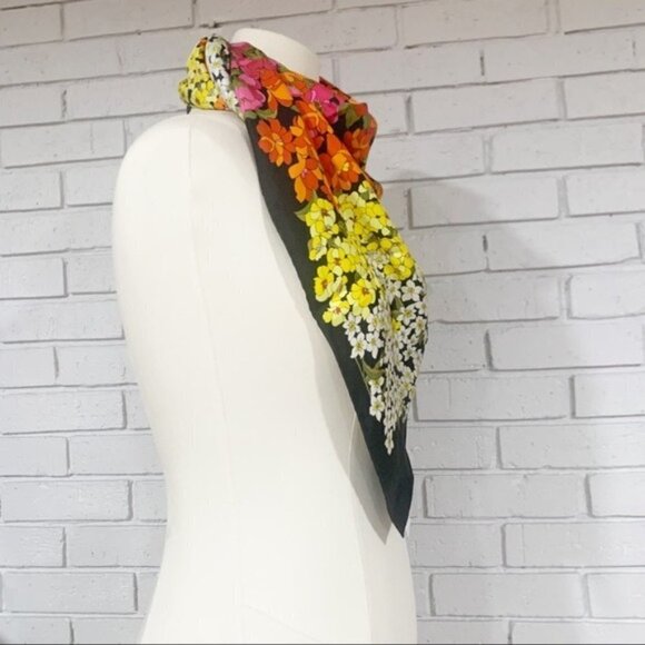 Gucci Silk Degrade Black Multicolor Floral Square Scarf - Picture 7 of 16